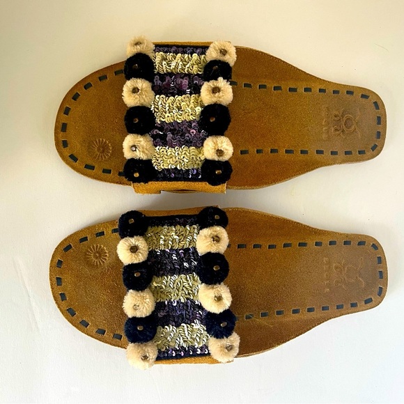 Figue Women’s Slide Sandals 8 Suede Pompoms Sequins Italy Very Unique High End - Picture 3 of 13
